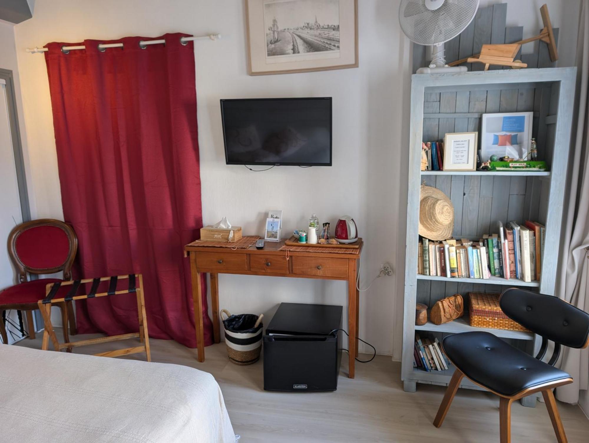 Les Yeux Bleus Bed & Breakfast Нуармутьє-ан-л'Іль Номер фото